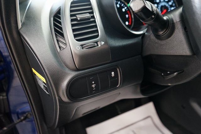 Vehicle image 19 of 44