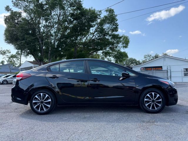 Vehicle image 4 of 18
