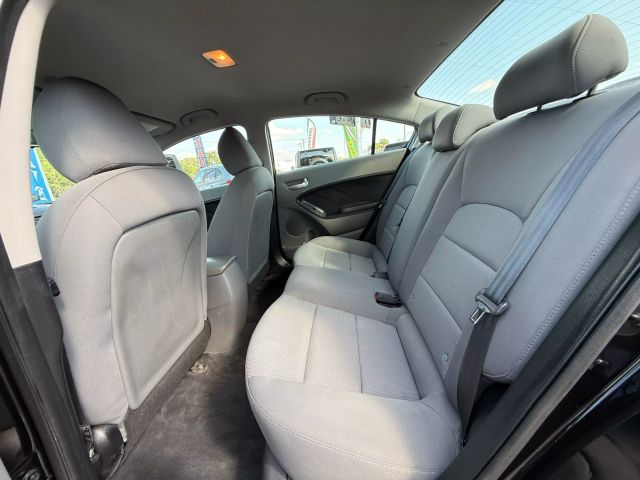 Vehicle image 12 of 18