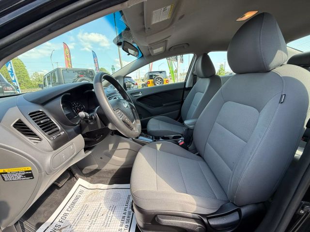 Vehicle image 13 of 18