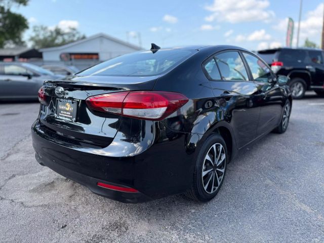 Vehicle image 5 of 18