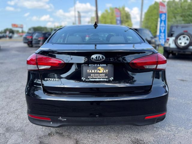 Vehicle image 8 of 18