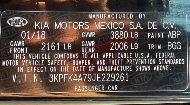 Vehicle image 14 of 18
