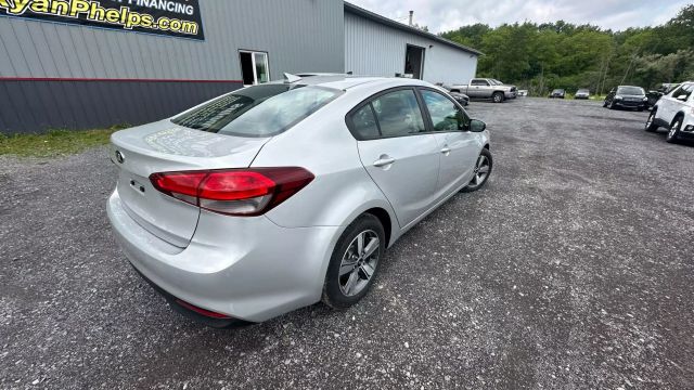 Vehicle image 4 of 37