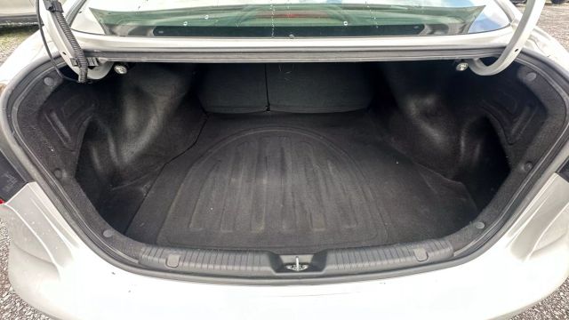 Vehicle image 12 of 37