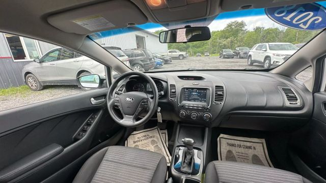 Vehicle image 22 of 37