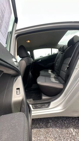 Vehicle image 35 of 37
