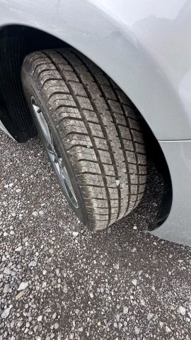 Vehicle image 11 of 37