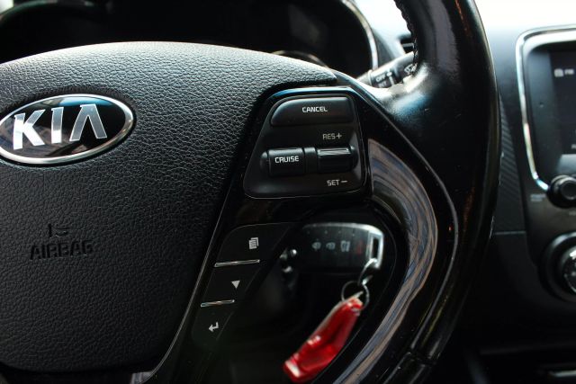 Vehicle image 40 of 46