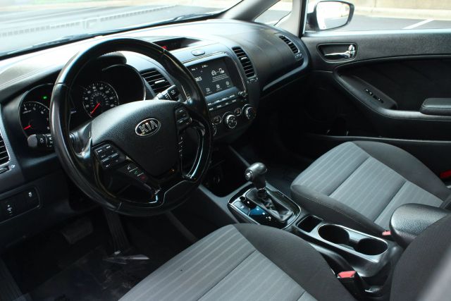 Vehicle image 15 of 46