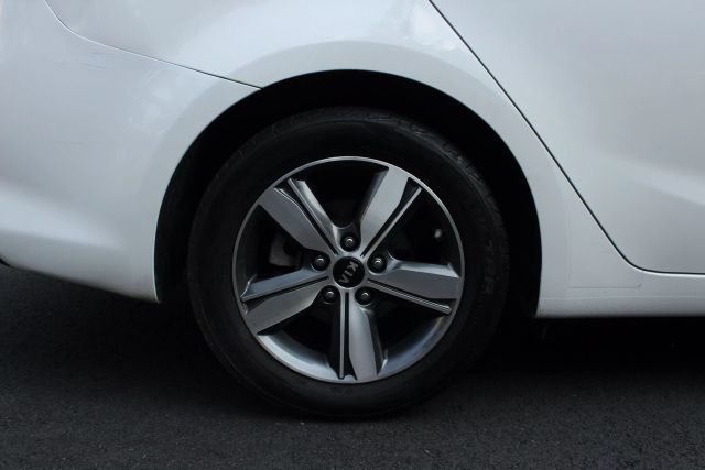 Vehicle image 8 of 46