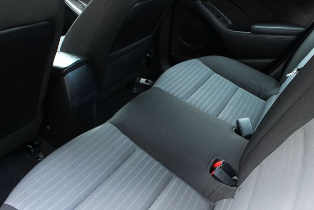 Vehicle image 22 of 46