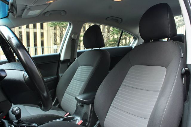 Vehicle image 17 of 46
