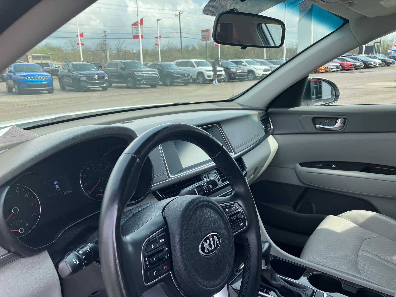 Vehicle image 9 of 34