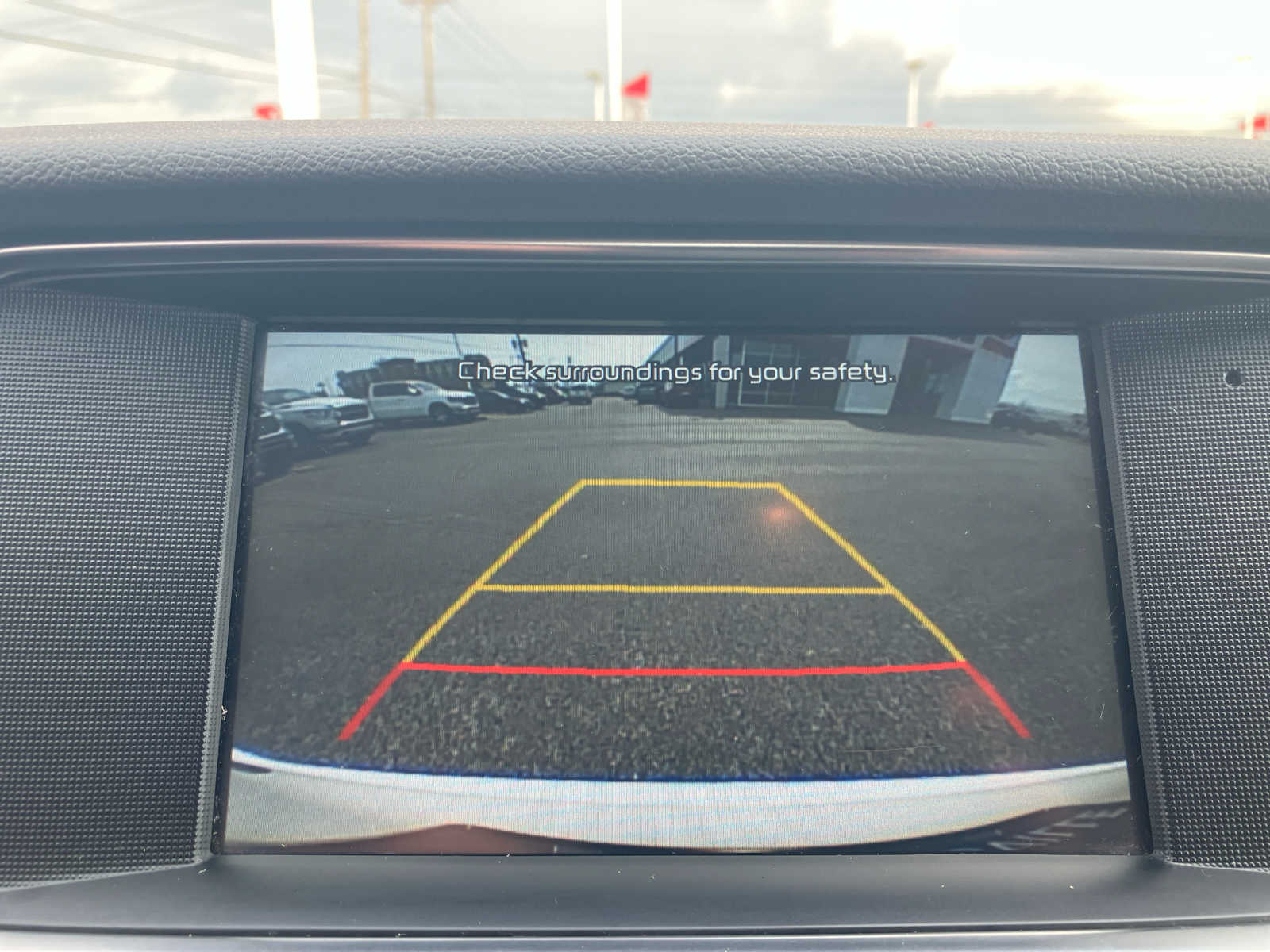 Vehicle image 21 of 34