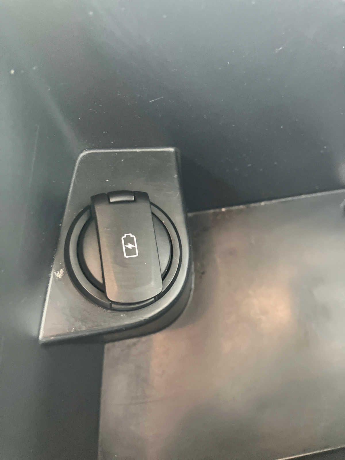 Vehicle image 31 of 34
