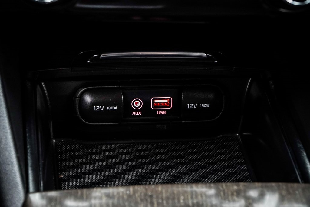 Vehicle image 34 of 48