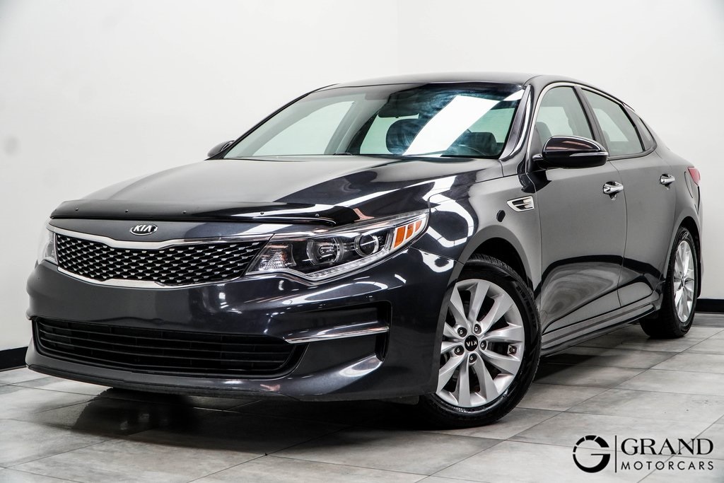 Vehicle image 2 of 48