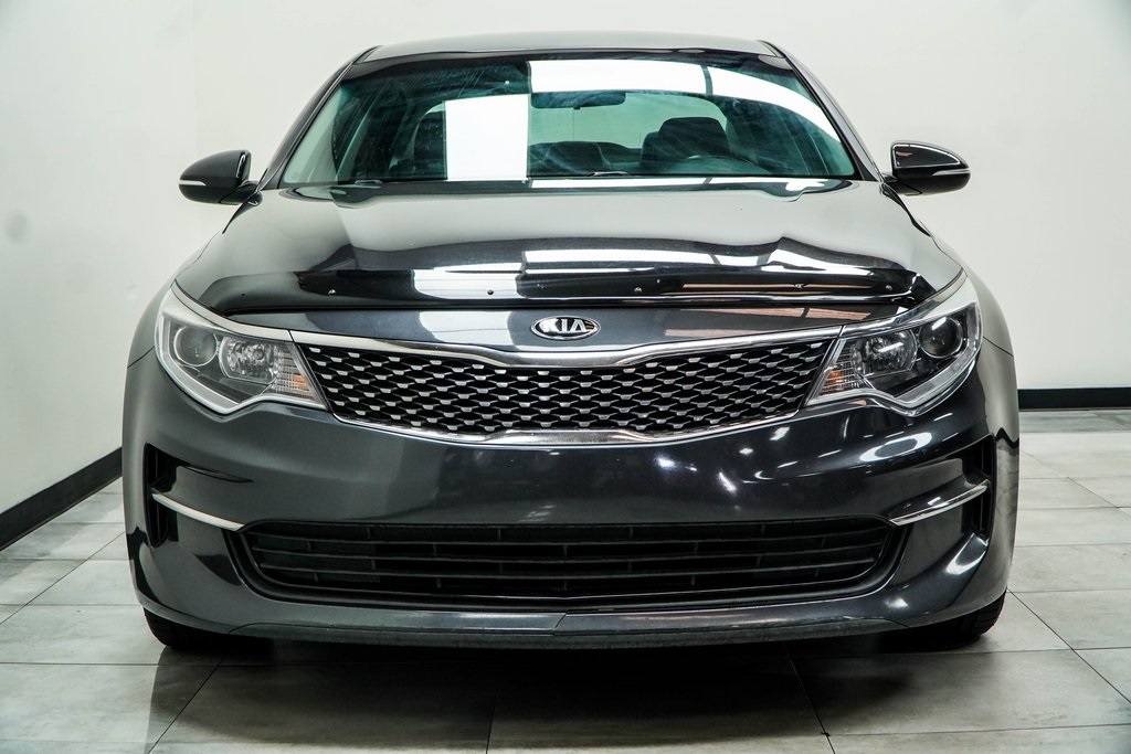 Vehicle image 3 of 48