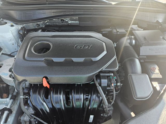 Vehicle image 20 of 73