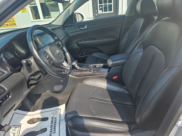 Vehicle image 32 of 73