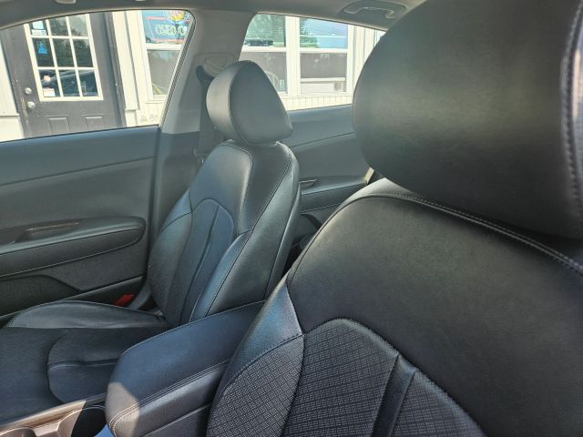 Vehicle image 29 of 73