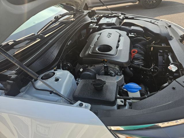 Vehicle image 21 of 73