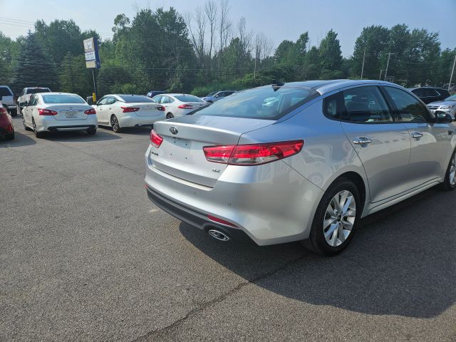 Vehicle image 10 of 73