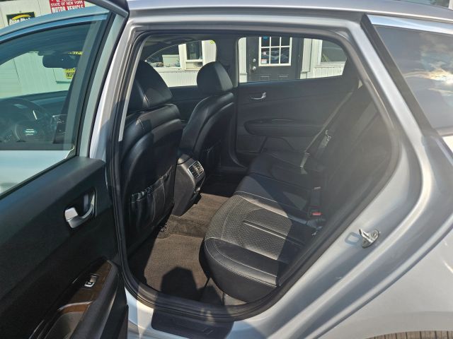 Vehicle image 68 of 73