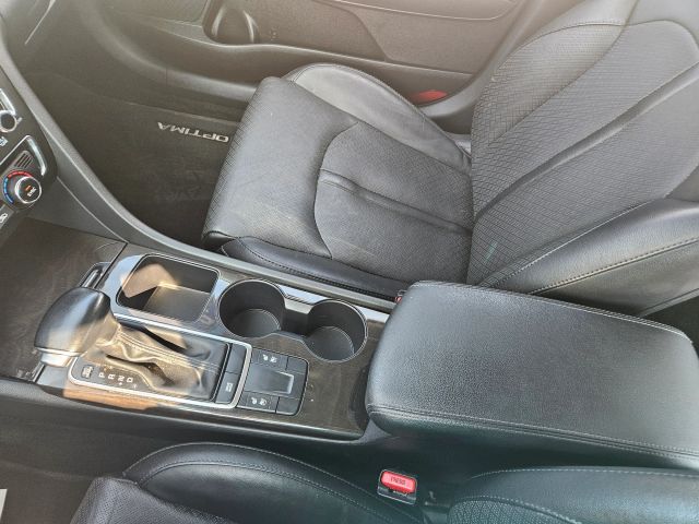 Vehicle image 40 of 73