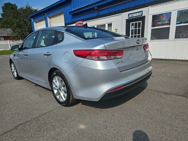 Vehicle image 16 of 73