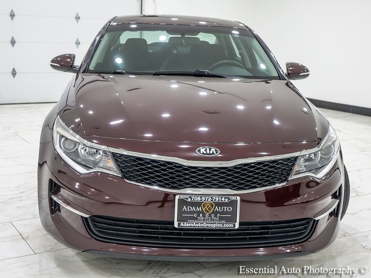 2018 Kia Optima LX Image 3 of 32