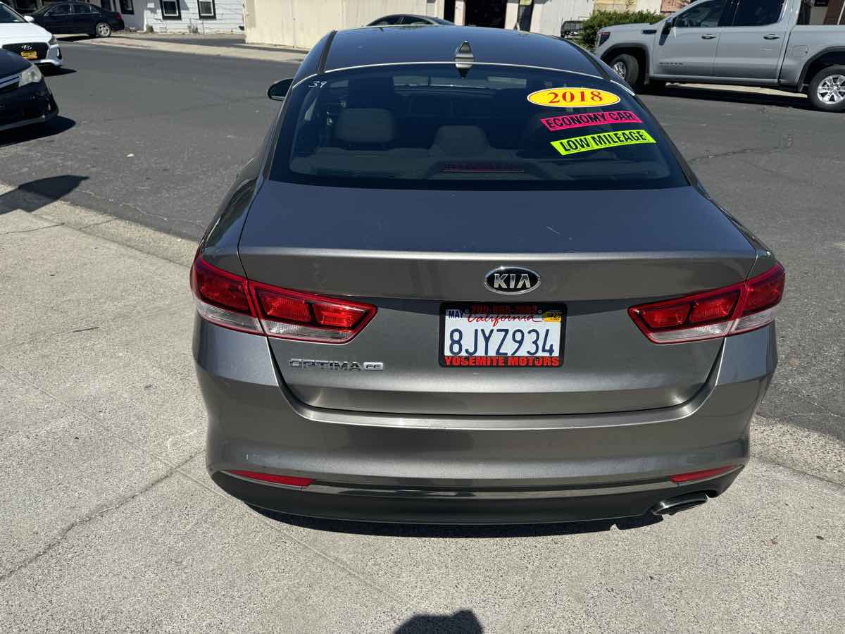 Vehicle image 8 of 15