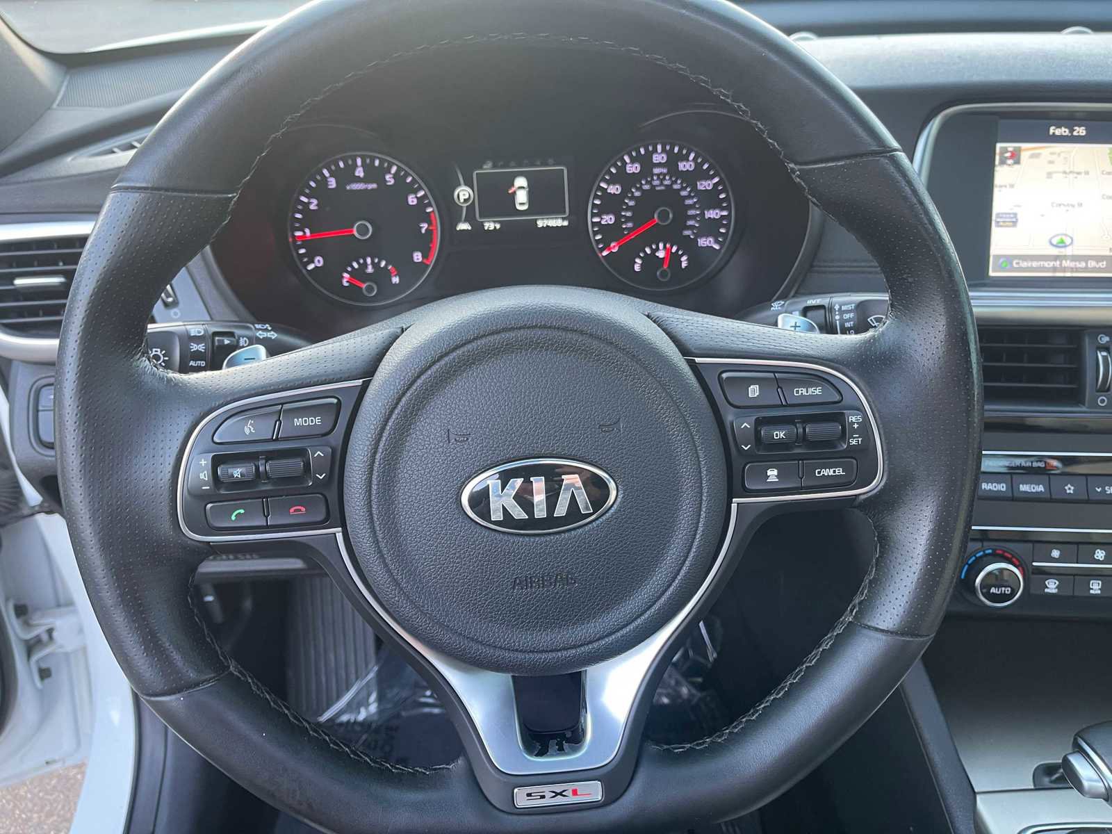 Vehicle image 27 of 28