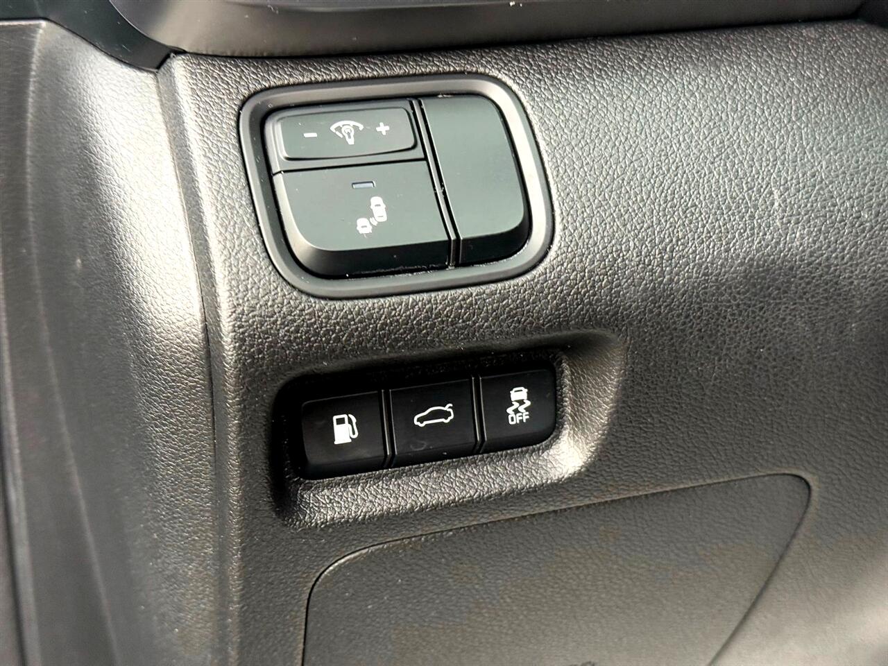 Vehicle image 42 of 45