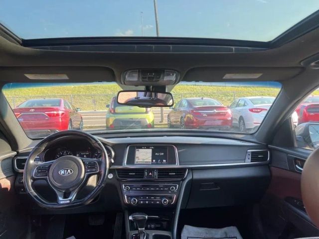 Vehicle image 18 of 28