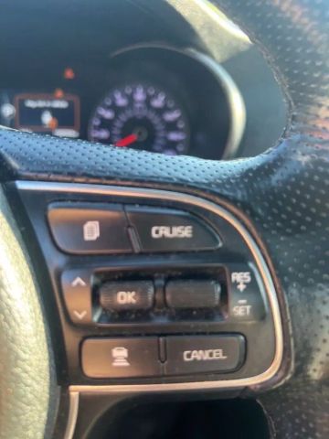 Vehicle image 12 of 28