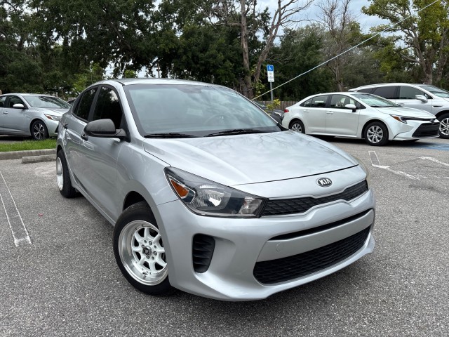 Vehicle image 6 of 19