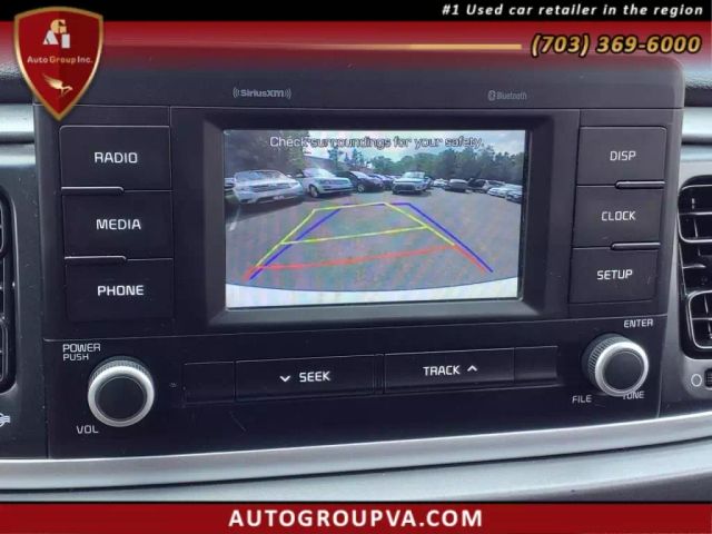 Vehicle image 19 of 26