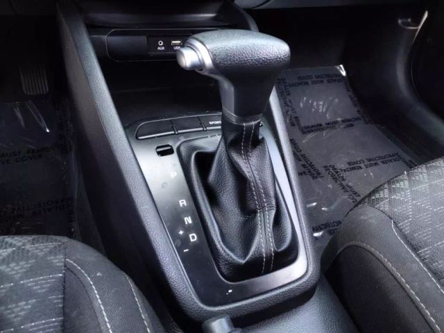 Vehicle image 21 of 26
