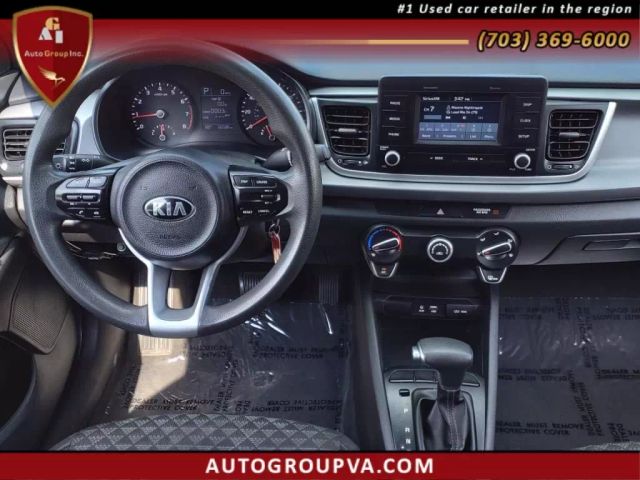 Vehicle image 17 of 26