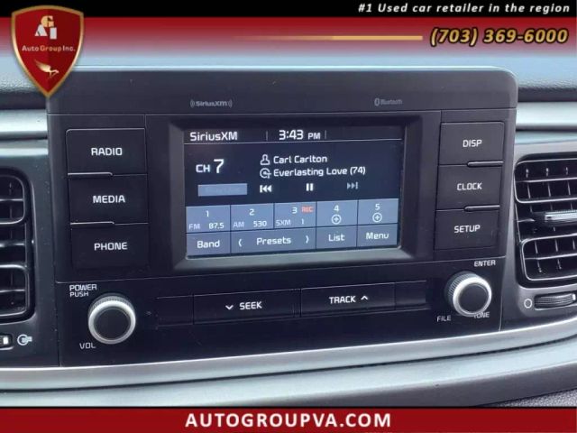 Vehicle image 18 of 26