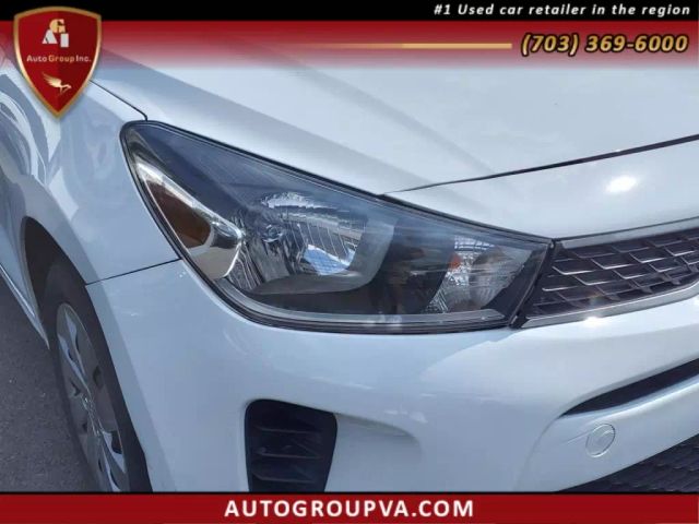 Vehicle image 9 of 26