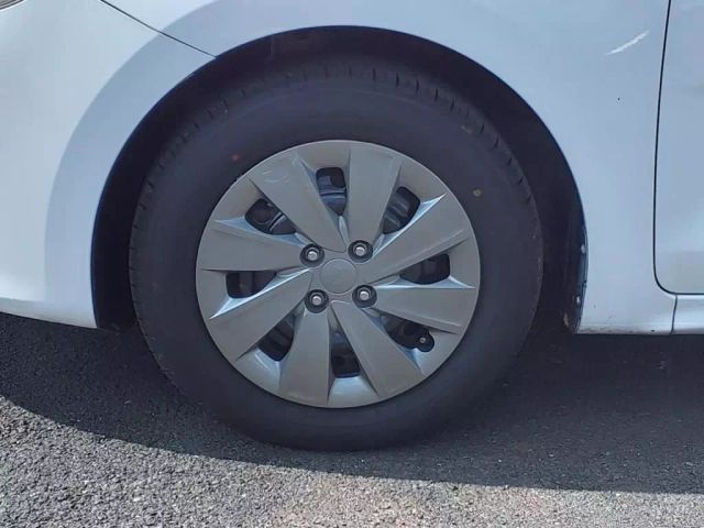 Vehicle image 24 of 26