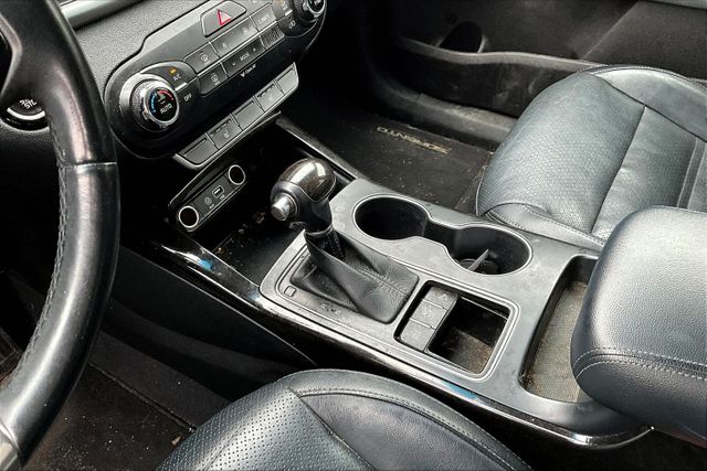 Vehicle image 14 of 34