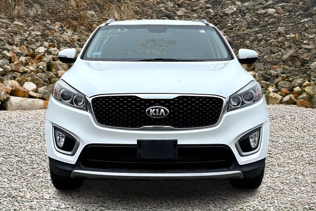 Vehicle image 2 of 34