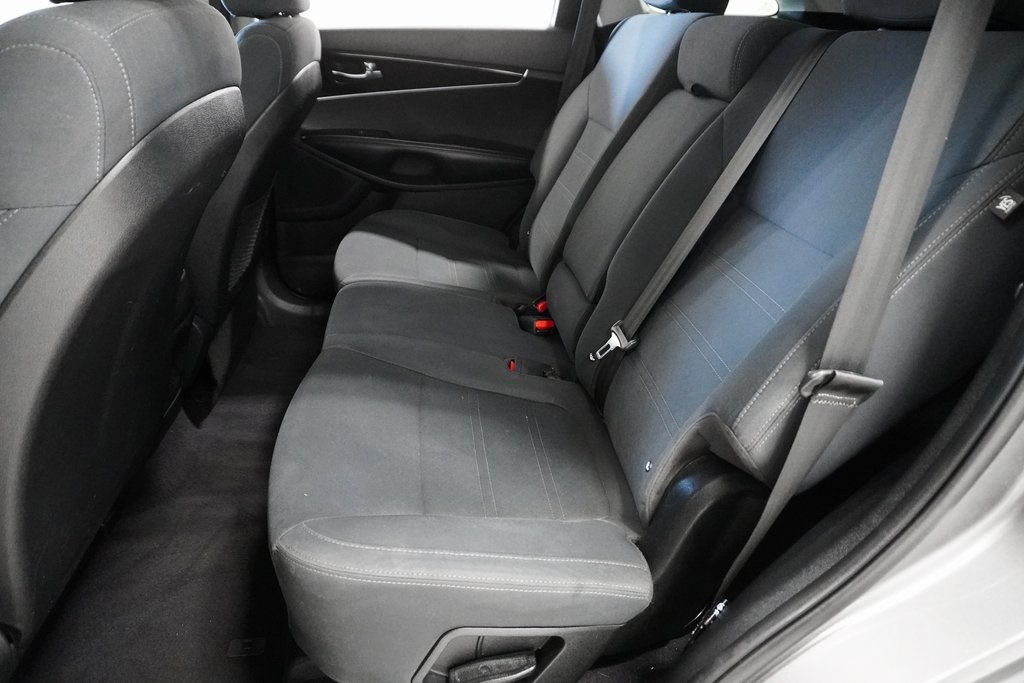 2018 Kia Sorento L Image 11 of 26
