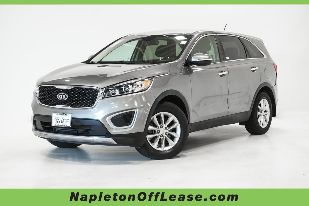 2018 Kia Sorento L Image 2 of 26