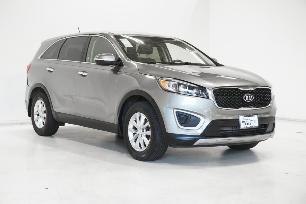 2018 Kia Sorento L Image 4 of 26