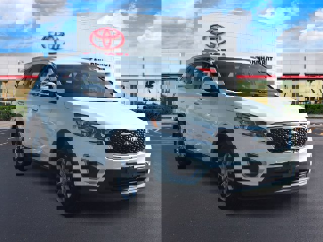 Vehicle image 6 of 21
